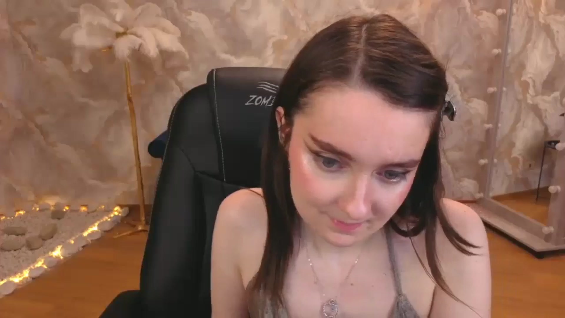 Gallery image thumbnail from Milim_Nava's myfreecams stream on, 11/18/2025, 24:20 image 18 of 20