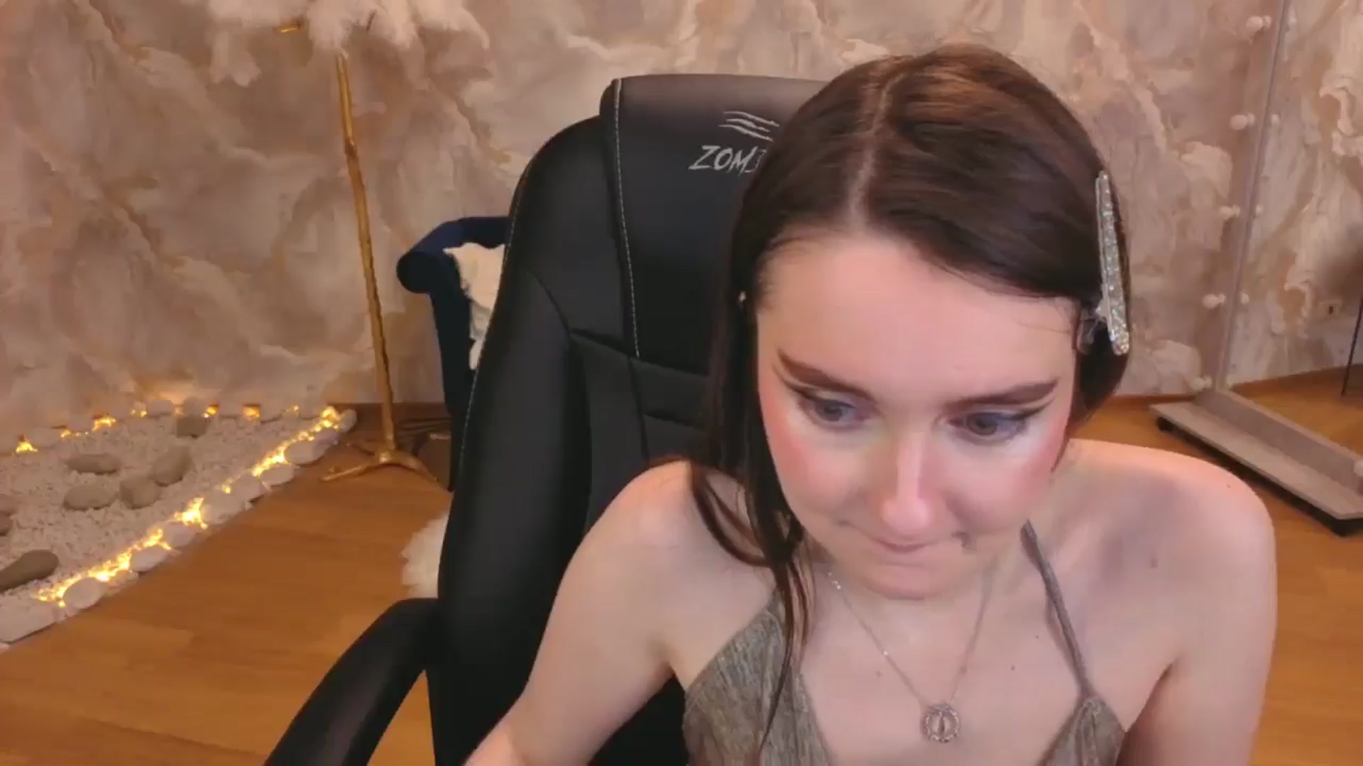 Gallery image thumbnail from Milim_Nava's myfreecams stream on, 11/18/2025, 24:20 image 5 of 20