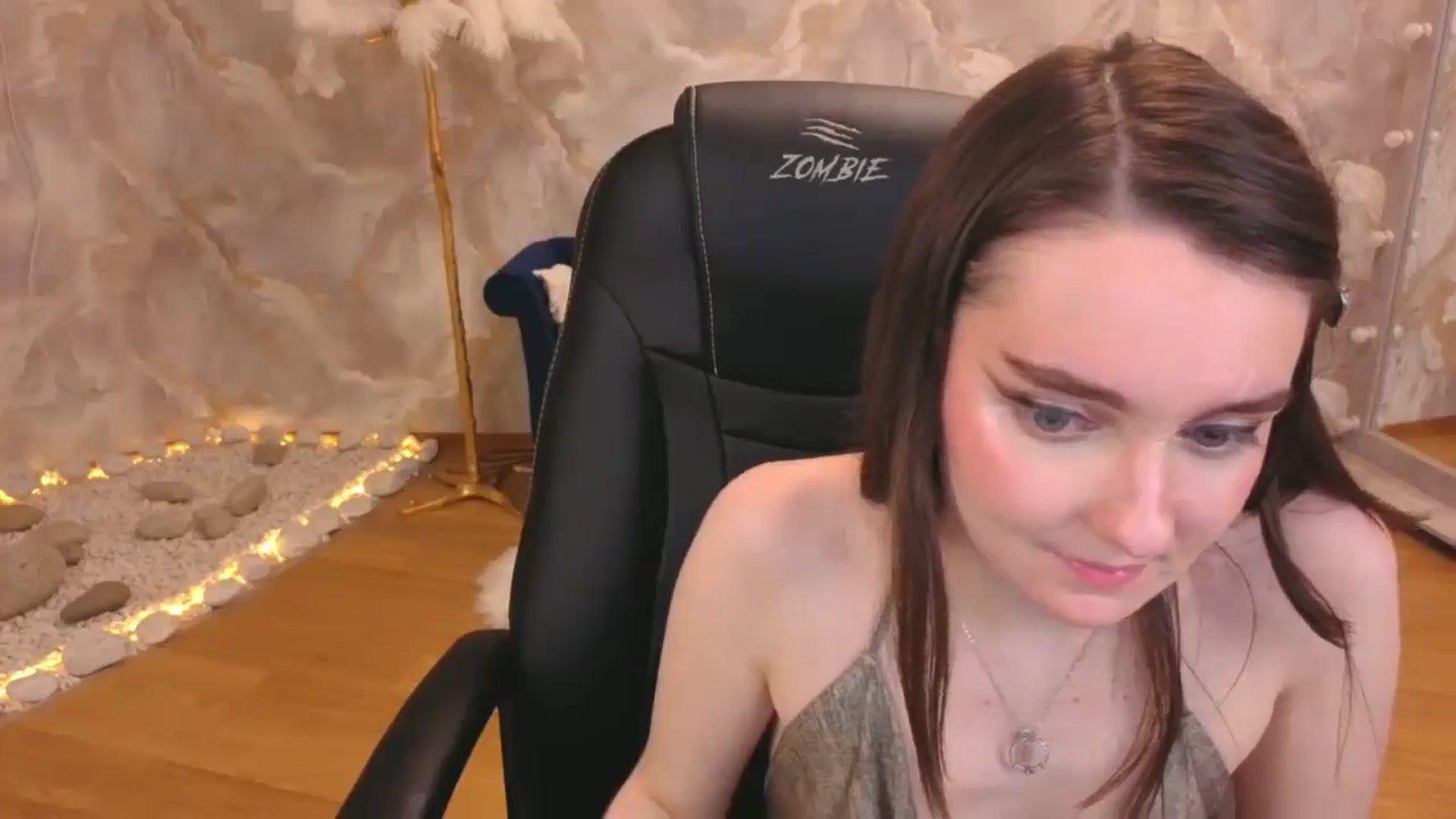 Gallery image thumbnail from Milim_Nava's myfreecams stream on, 11/18/2025, 02:30 image 19 of 20