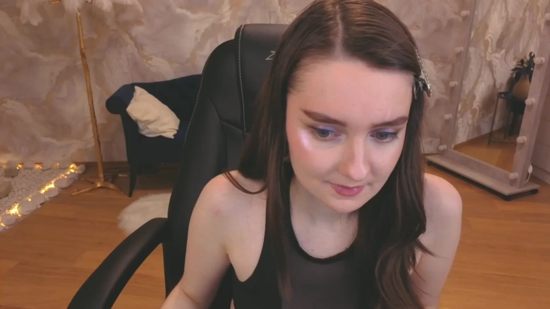 Gallery image thumbnail from Milim_Nava's myfreecams stream on, 11/20/2025, 09:14 image 4 of 20