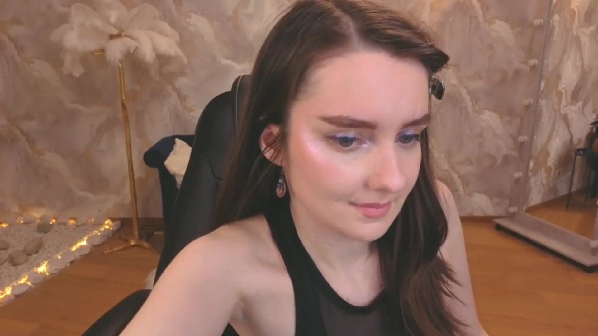 Gallery image thumbnail from Milim_Nava's myfreecams stream on, 11/20/2025, 10:27 image 6 of 20