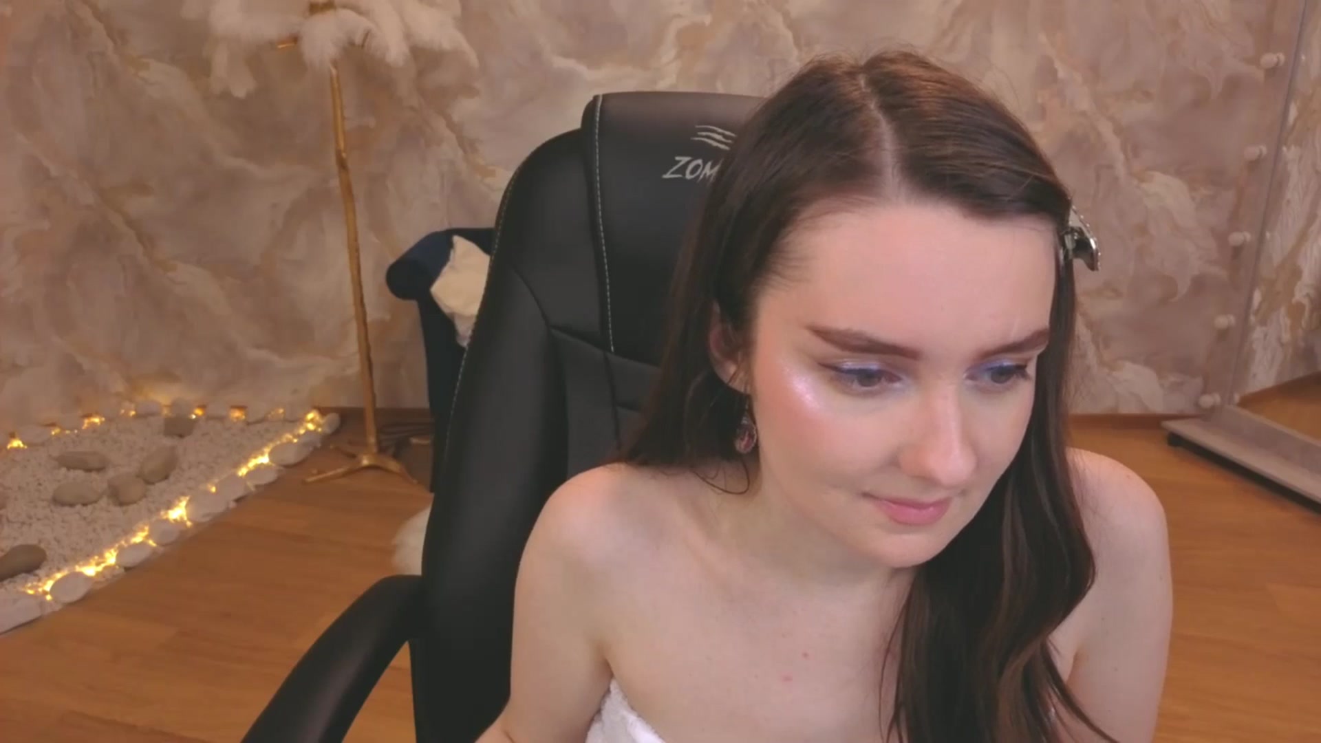 Gallery image thumbnail from Milim_Nava's myfreecams stream on, 11/20/2025, 11:46 image 19 of 20