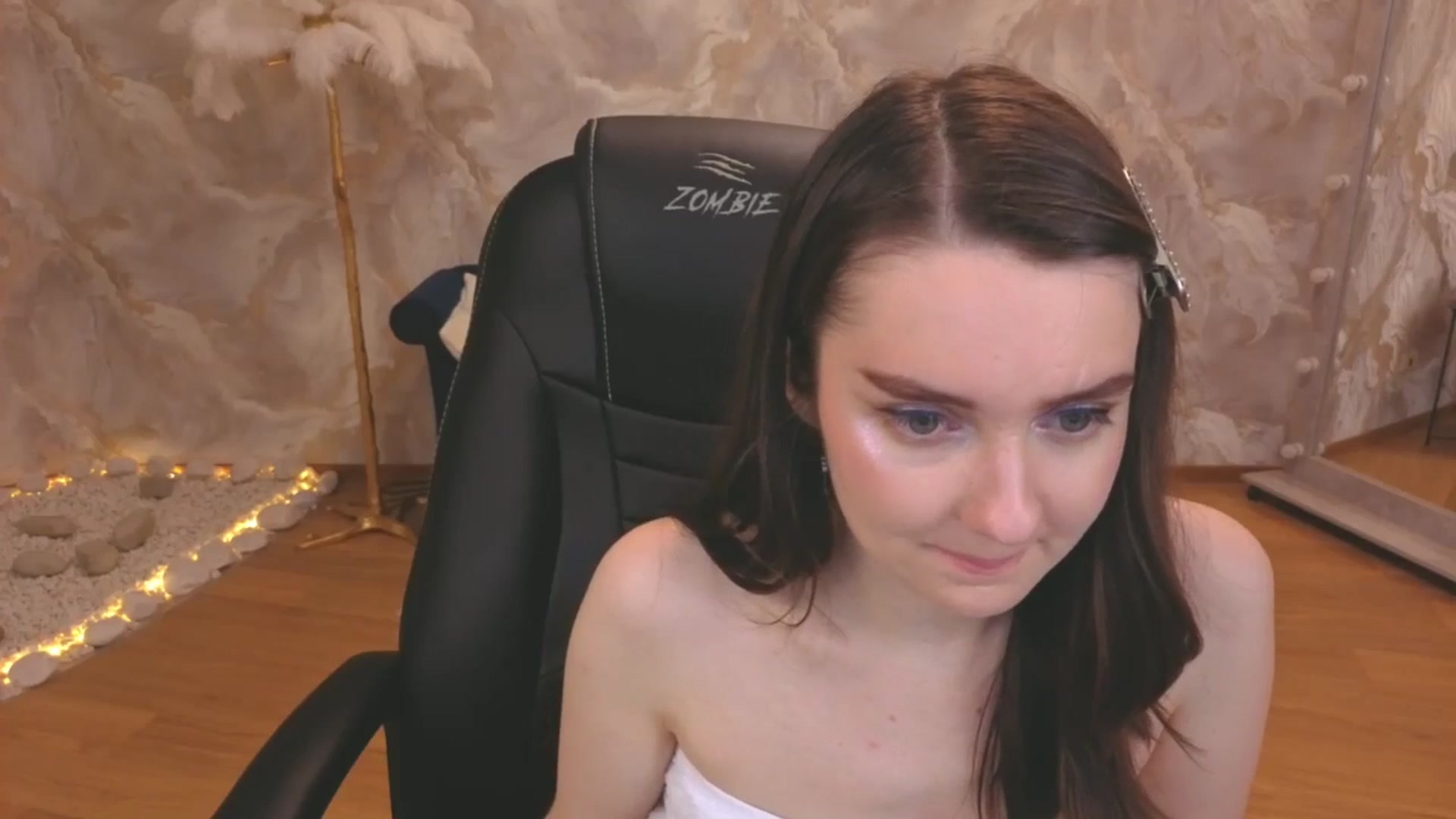 Gallery image thumbnail from Milim_Nava's myfreecams stream on, 11/20/2025, 11:46 image 16 of 20