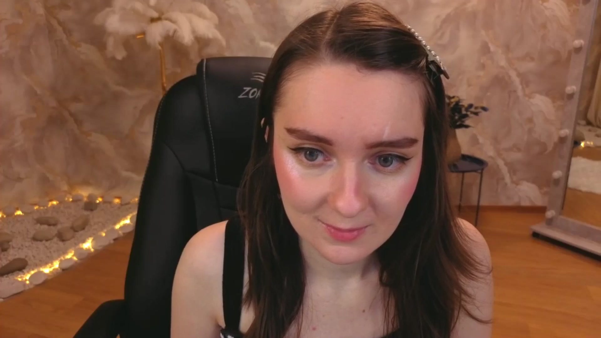Gallery image thumbnail from Milim_Nava's myfreecams stream on, 11/24/2025, 18:29 image 19 of 20