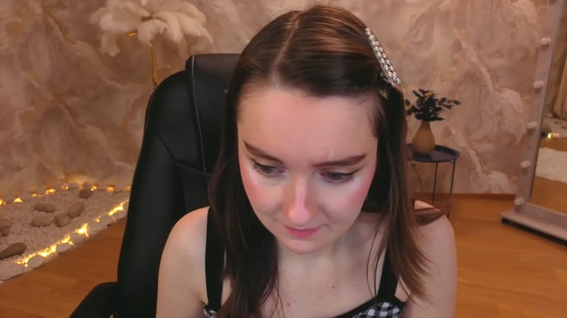 Gallery image thumbnail from Milim_Nava's myfreecams stream on, 11/24/2025, 18:29 image 20 of 20