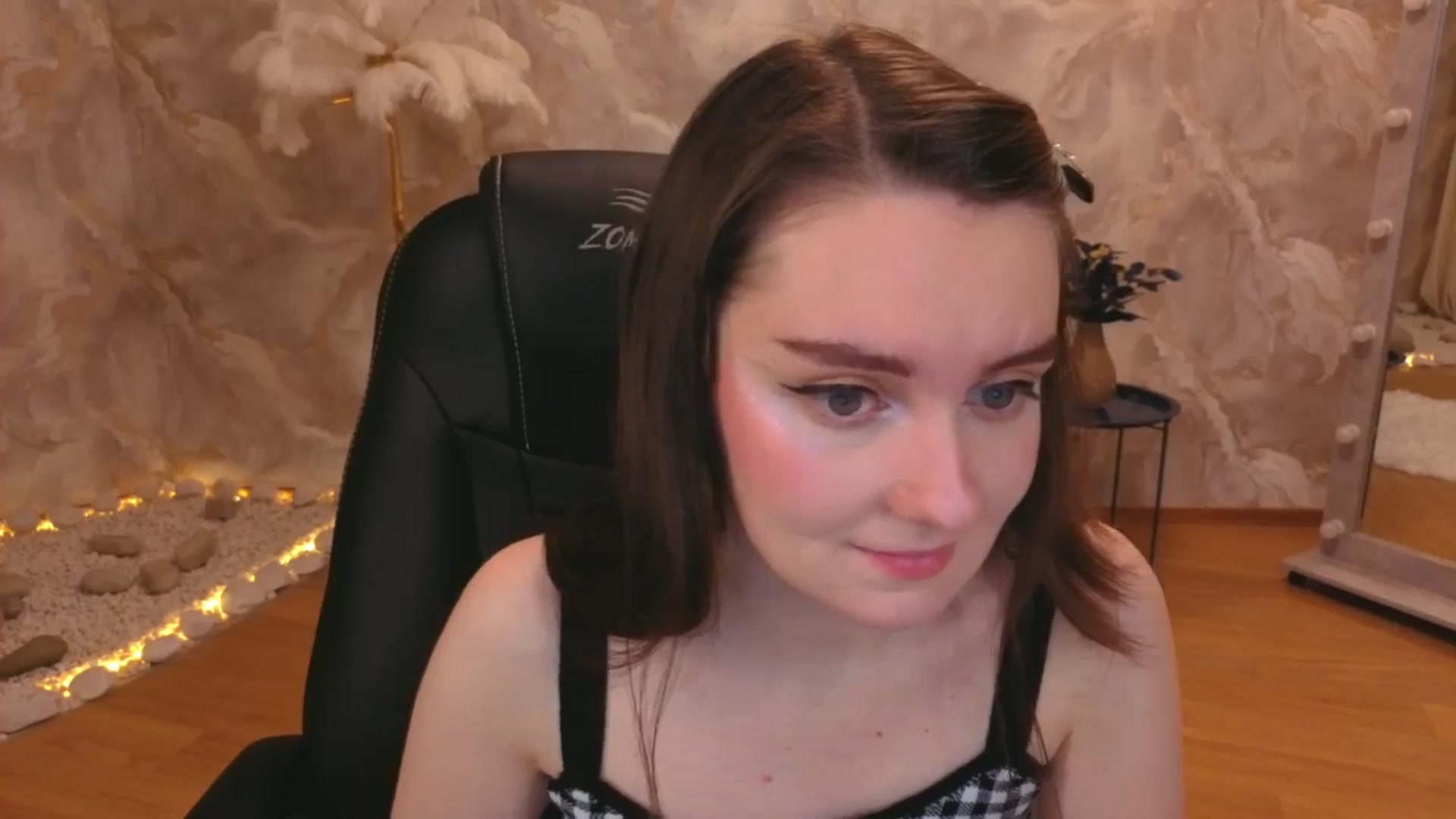 Gallery image thumbnail from Milim_Nava's myfreecams stream on, 11/24/2025, 18:29 image 9 of 20