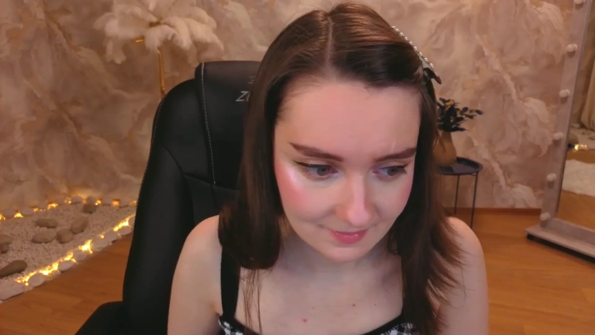 Gallery image thumbnail from Milim_Nava's myfreecams stream on, 11/24/2025, 18:29 image 11 of 20
