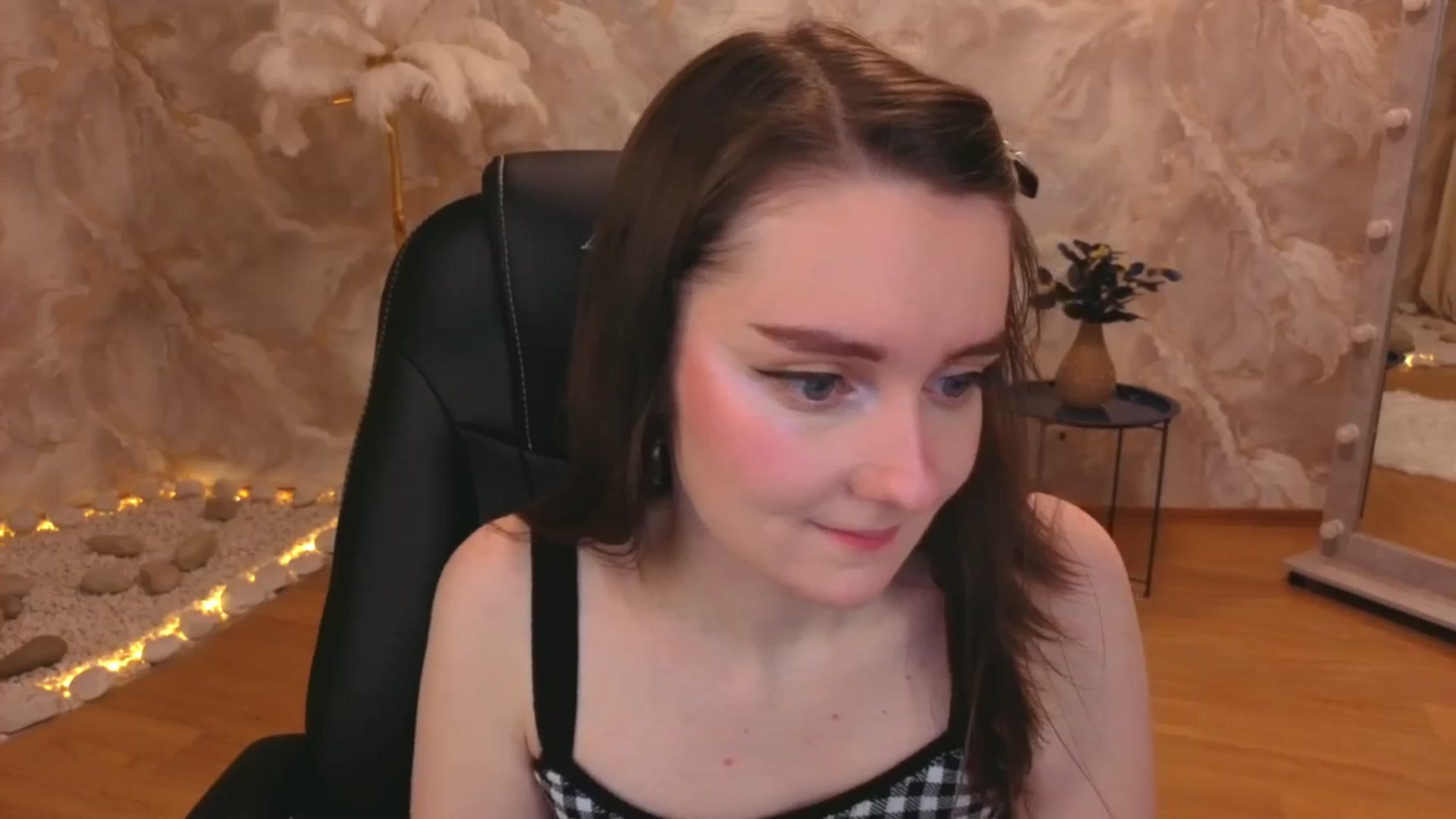 Gallery image thumbnail from Milim_Nava's myfreecams stream on, 11/24/2025, 18:29 image 8 of 20