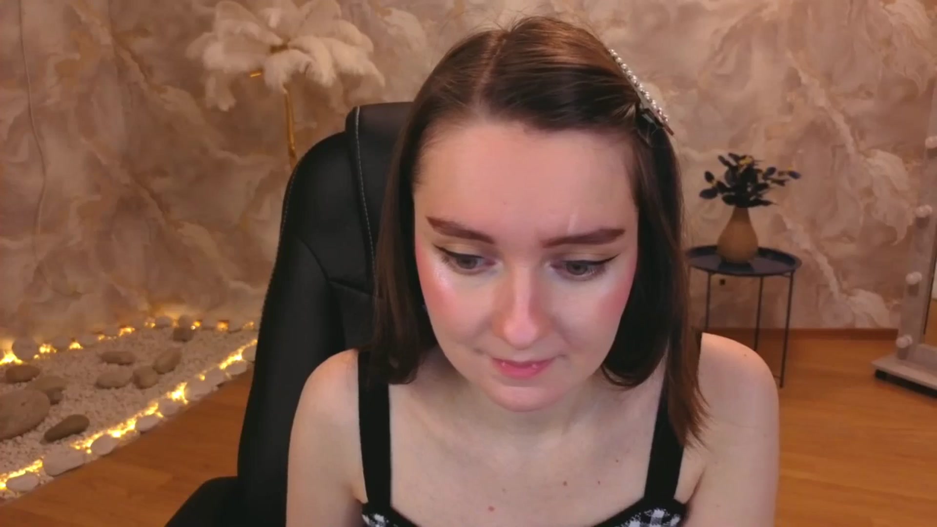 Gallery image thumbnail from Milim_Nava's myfreecams stream on, 11/24/2025, 19:37 image 9 of 20