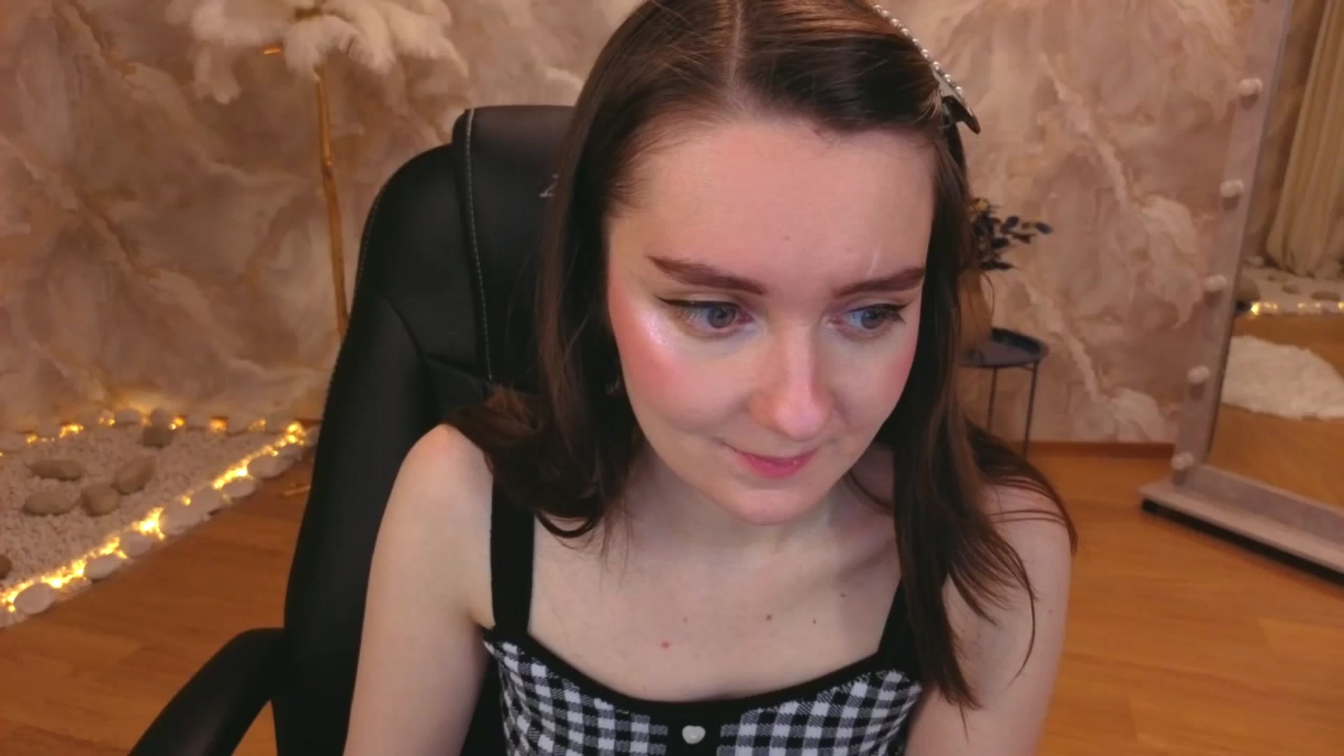 Gallery image thumbnail from Milim_Nava's myfreecams stream on, 11/24/2025, 19:37 image 2 of 20