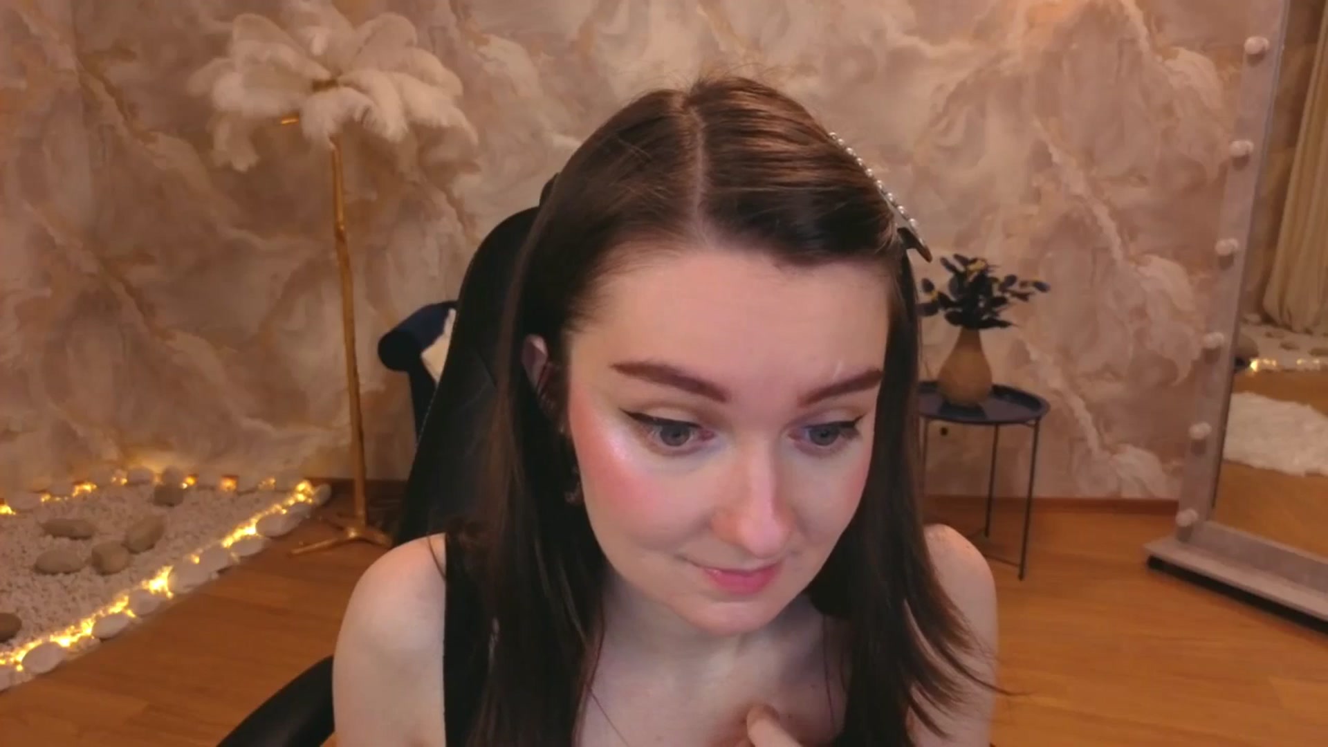 Gallery image thumbnail from Milim_Nava's myfreecams stream on, 11/24/2025, 19:37 image 18 of 20