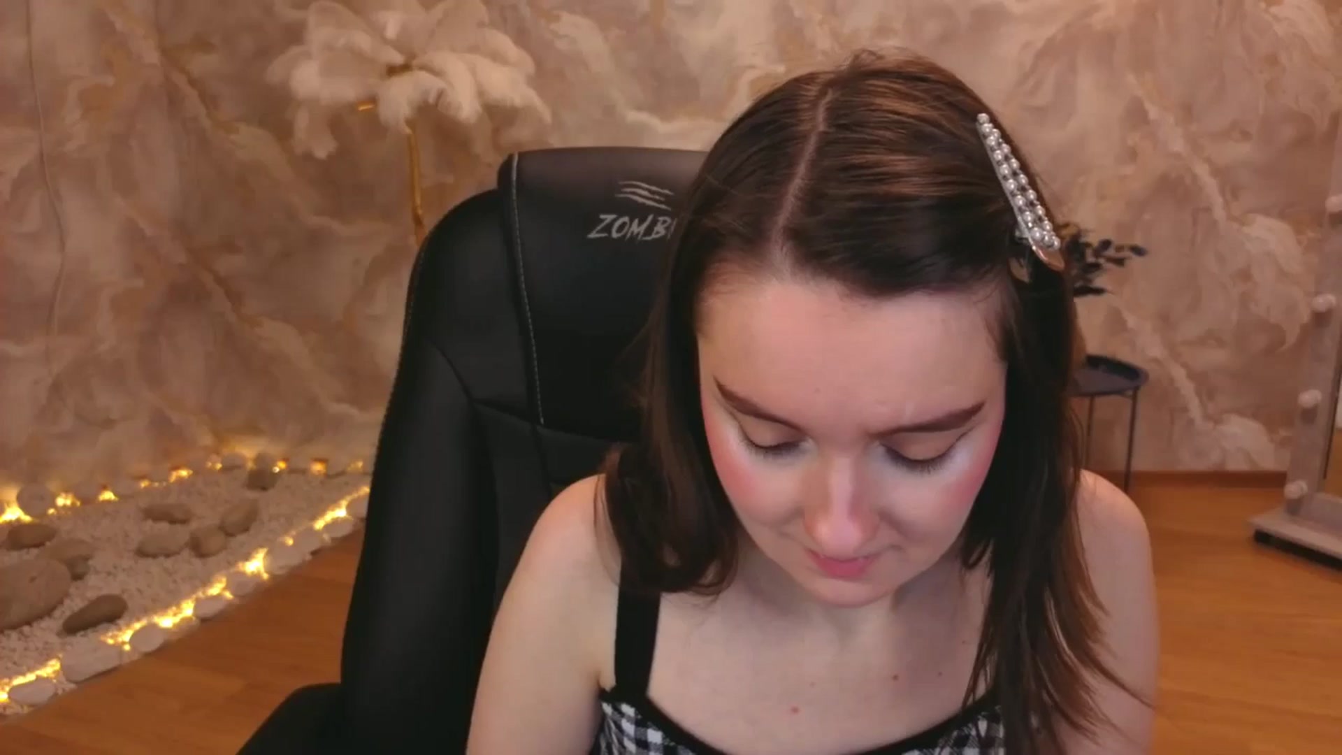 Gallery image thumbnail from Milim_Nava's myfreecams stream on, 11/24/2025, 19:37 image 11 of 20