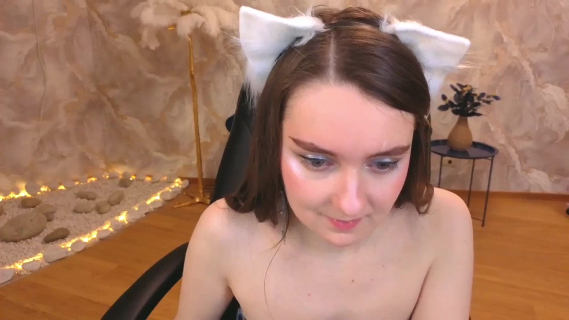 Gallery image thumbnail from Milim_Nava's myfreecams stream on, 11/28/2025, 03:49 image 6 of 20