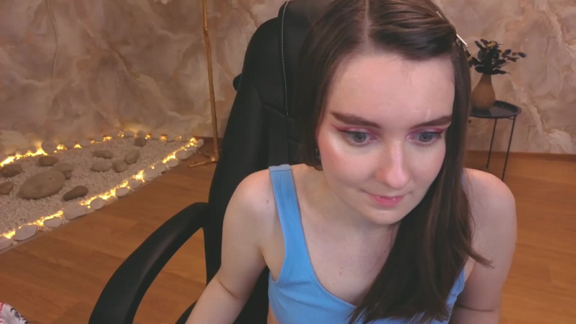 Gallery image thumbnail from Milim_Nava's myfreecams stream on, 12/08/2025, 23:47 image 19 of 20
