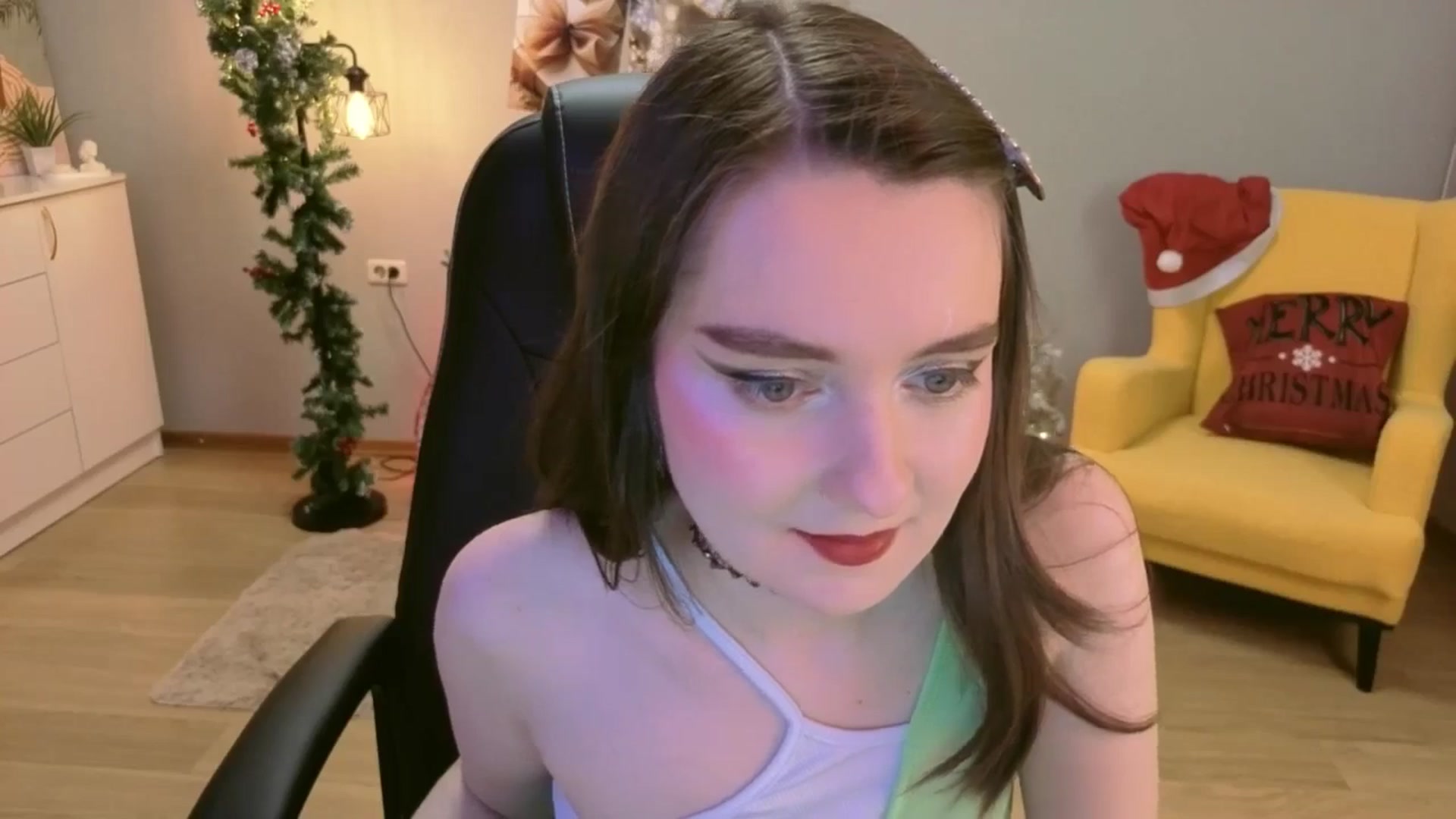 Gallery image thumbnail from Milim_Nava's myfreecams stream on, 12/15/2025, 18:34 image 16 of 20