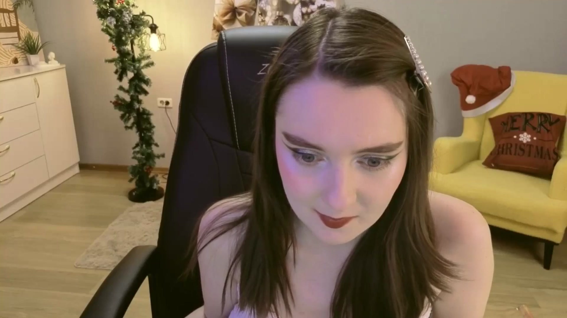Gallery image thumbnail from Milim_Nava's myfreecams stream on, 12/15/2025, 23:23 image 19 of 20
