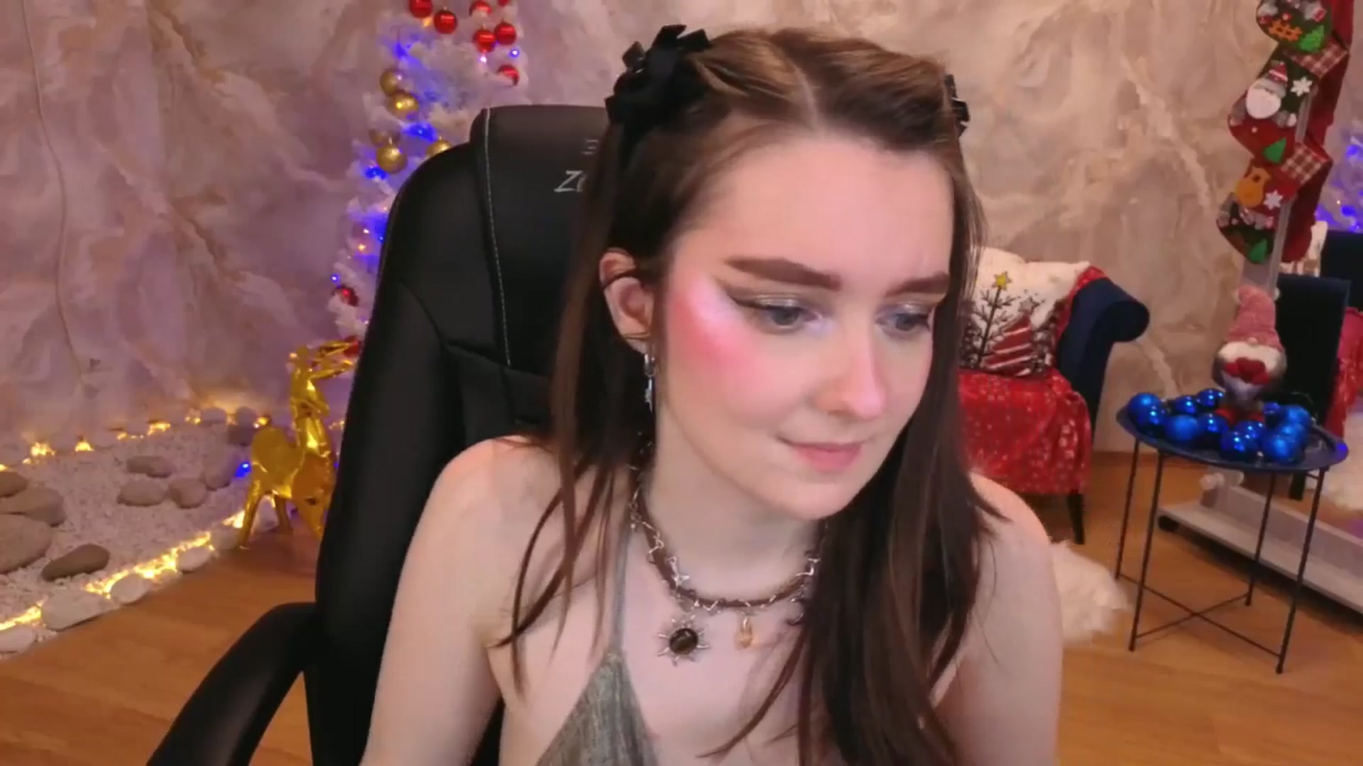 Gallery image thumbnail from Milim_Nava's myfreecams stream on, 12/16/2025, 22:44 image 15 of 20