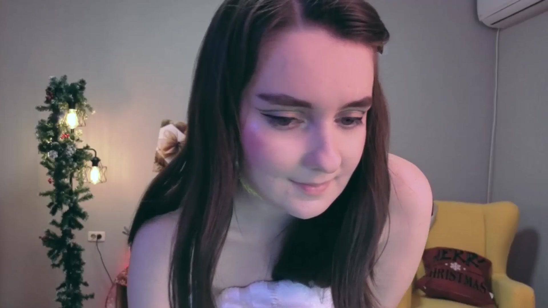 Gallery image thumbnail from Milim_Nava's myfreecams stream on, 12/18/2025, 07:23 image 14 of 20