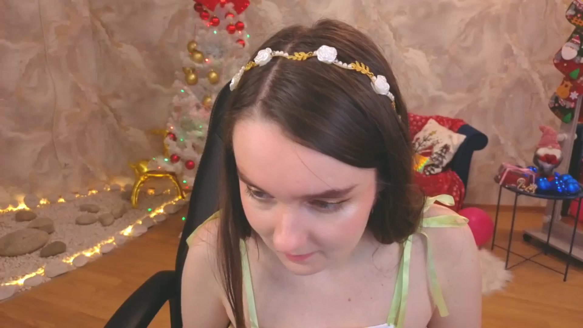 Gallery image thumbnail from Milim_Nava's myfreecams stream on, 12/21/2025, 04:39 image 7 of 20