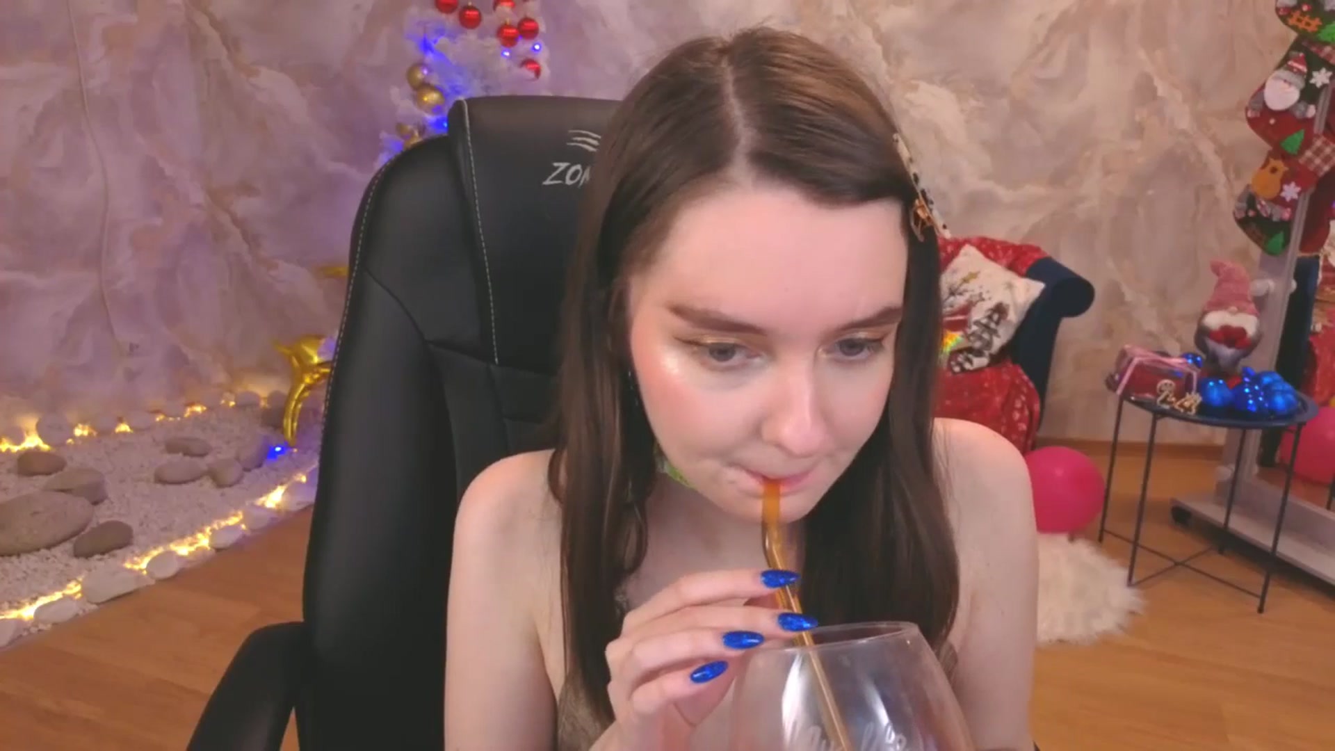 Gallery image thumbnail from Milim_Nava's myfreecams stream on, 12/21/2025, 09:03 image 19 of 20