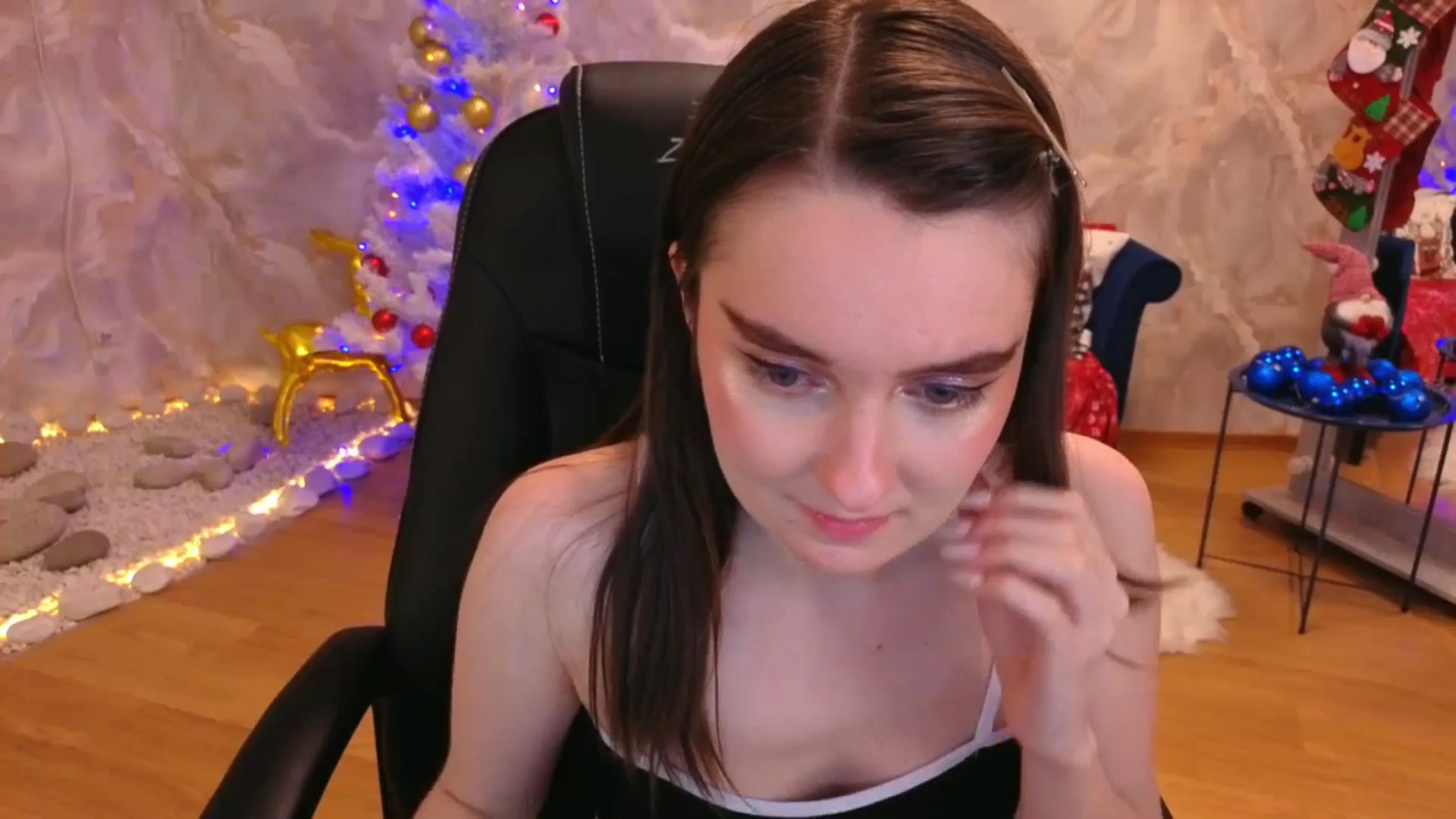 Gallery image thumbnail from Milim_Nava's myfreecams stream on, 12/23/2025, 08:17 image 17 of 20
