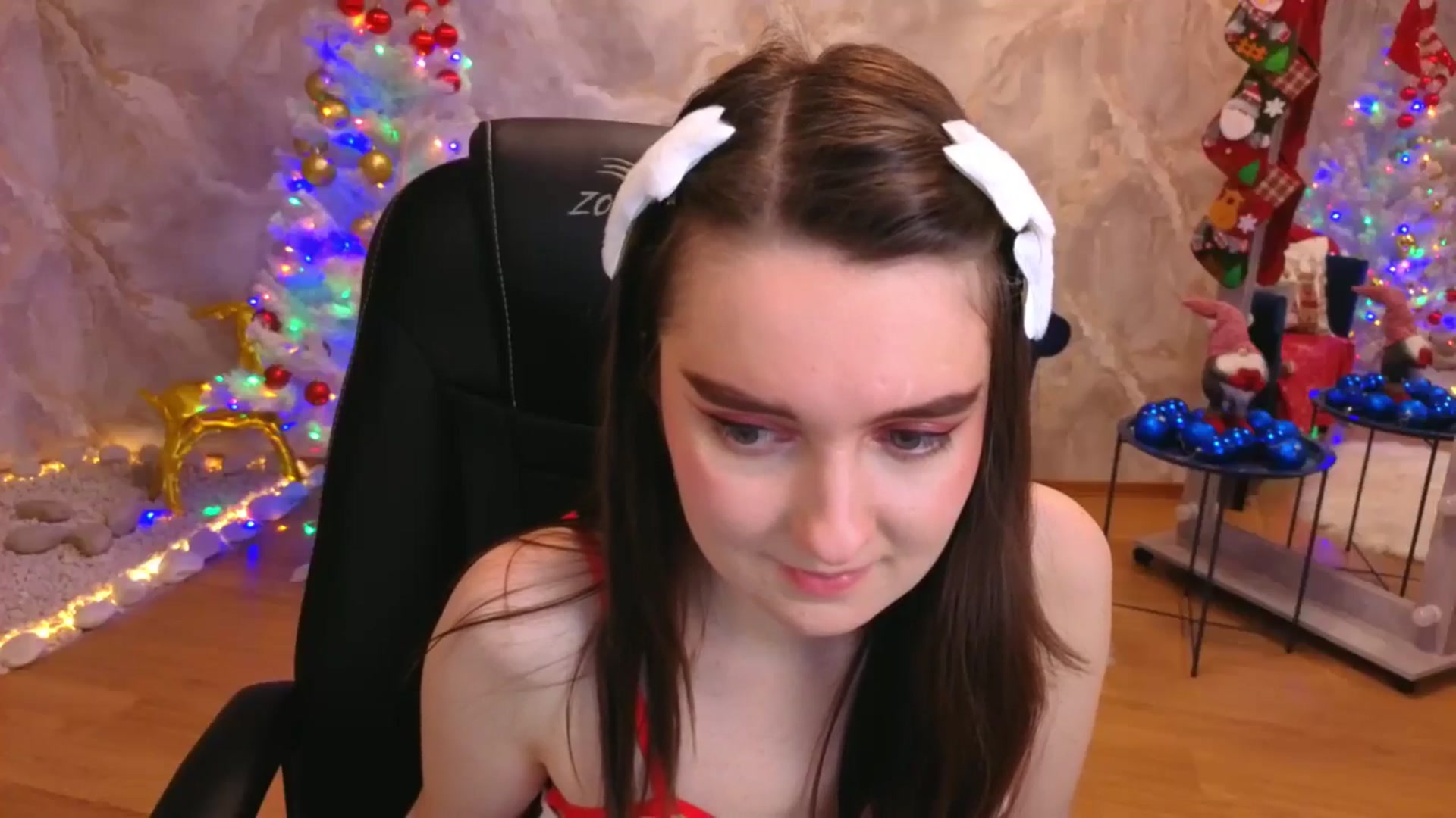 Gallery image thumbnail from Milim_Nava's myfreecams stream on, 12/25/2025, 20:29 image 8 of 20
