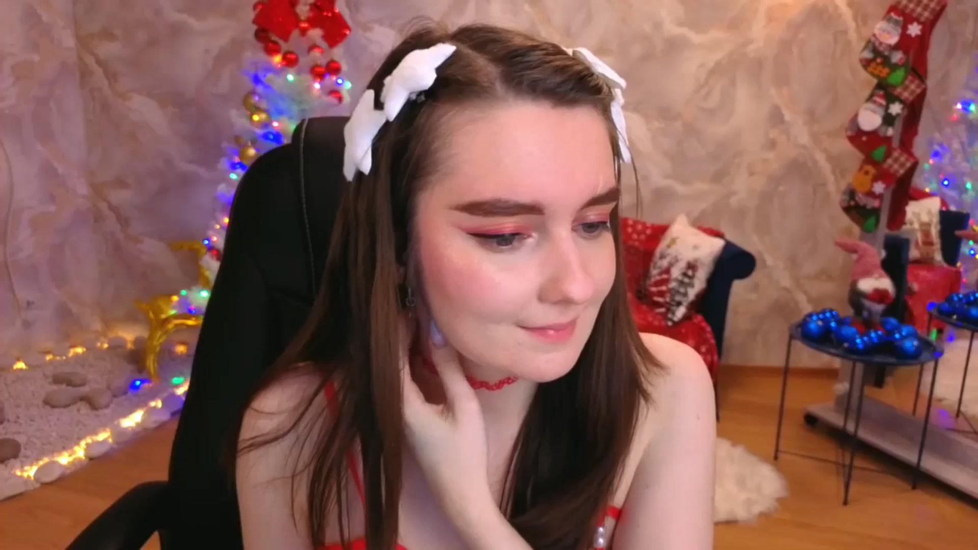 Gallery image thumbnail from Milim_Nava's myfreecams stream on, 12/25/2025, 21:00 image 14 of 20