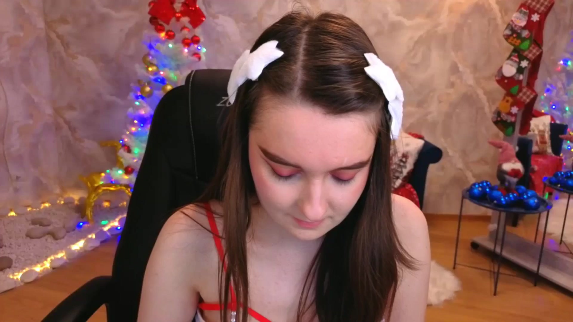 Gallery image thumbnail from Milim_Nava's myfreecams stream on, 12/25/2025, 21:00 image 1 of 20