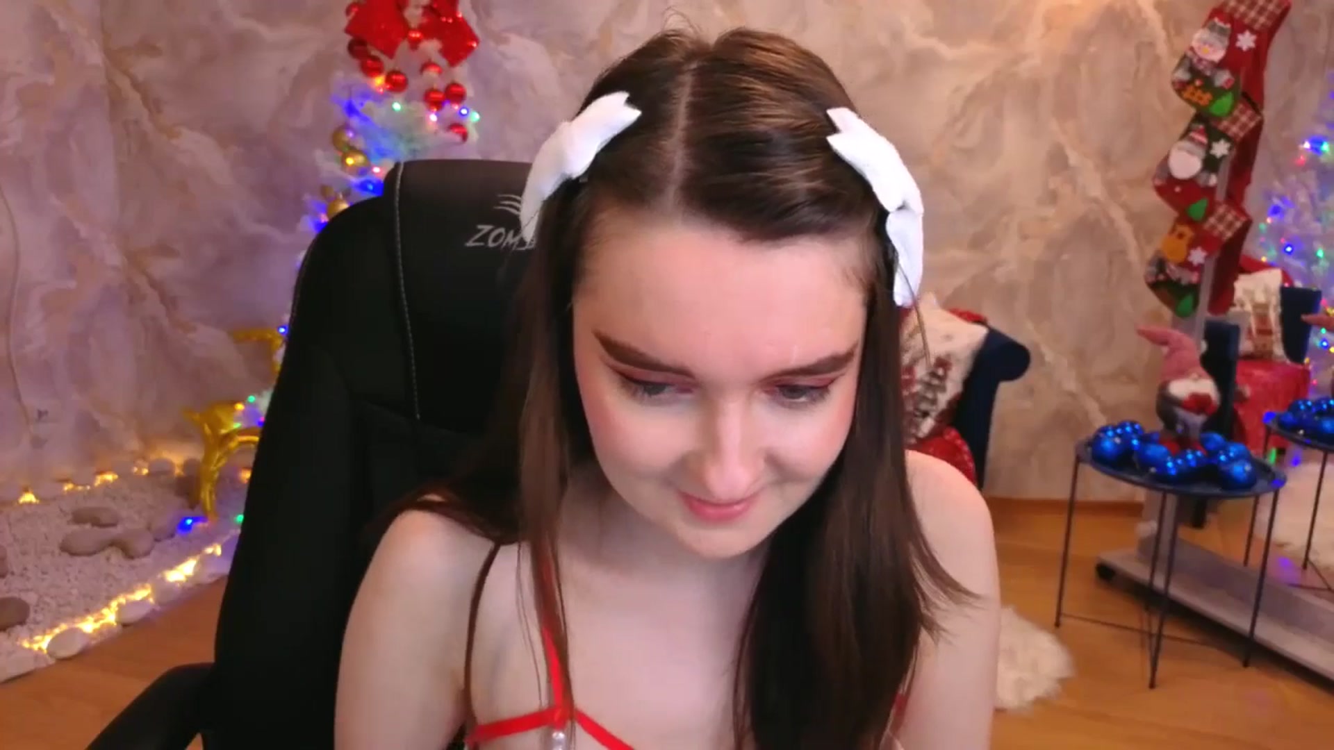 Gallery image thumbnail from Milim_Nava's myfreecams stream on, 12/25/2025, 21:00 image 16 of 20