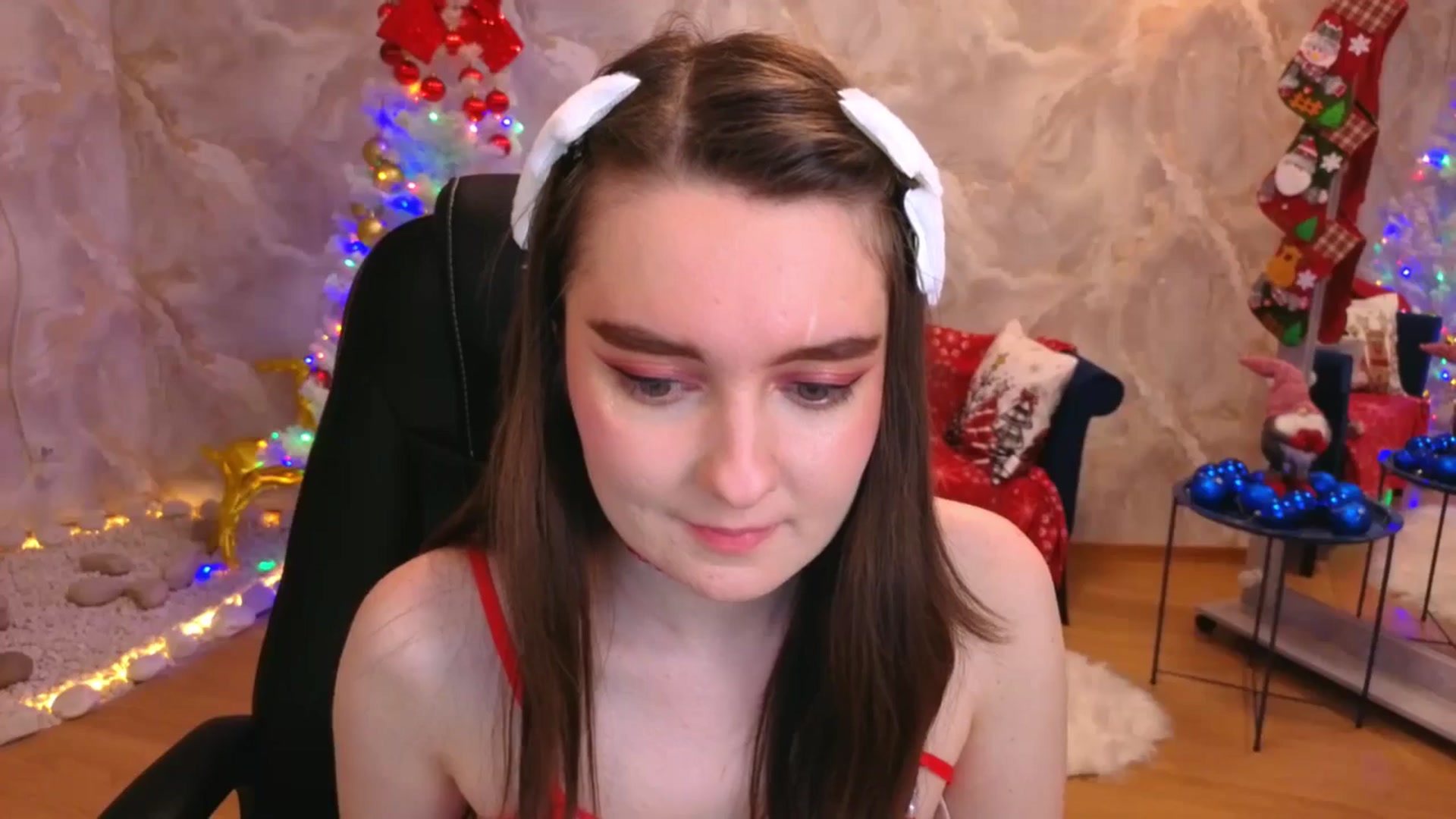 Gallery image thumbnail from Milim_Nava's myfreecams stream on, 12/25/2025, 21:00 image 11 of 20