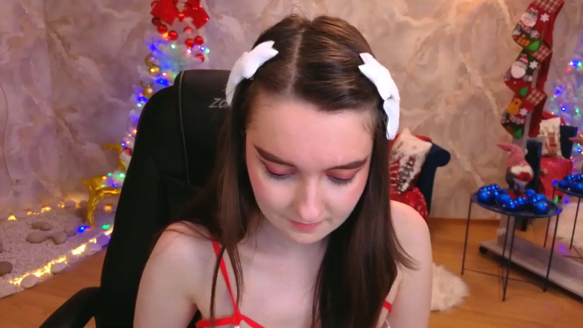 Gallery image thumbnail from Milim_Nava's myfreecams stream on, 12/25/2025, 21:00 image 9 of 20