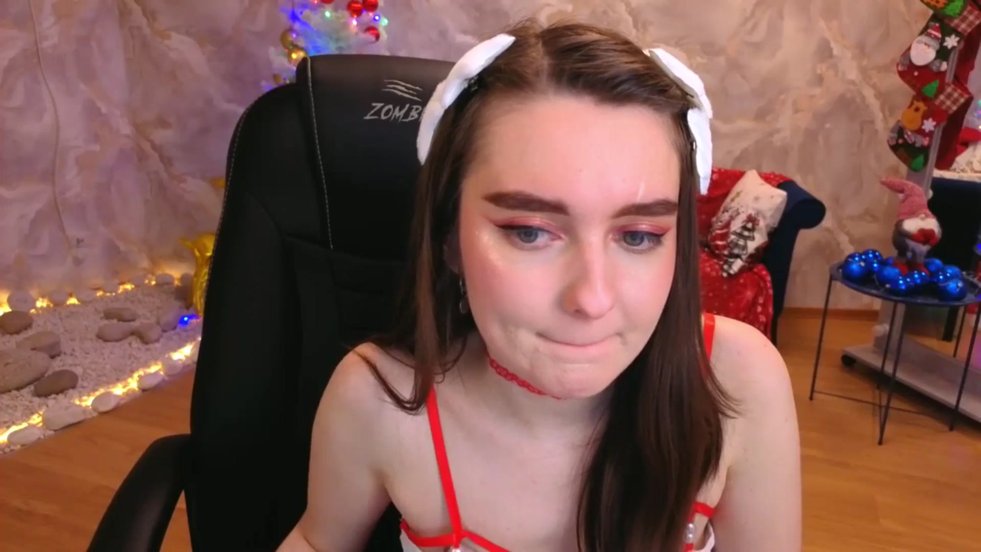 Gallery image thumbnail from Milim_Nava's myfreecams stream on, 12/25/2025, 23:26 image 11 of 20