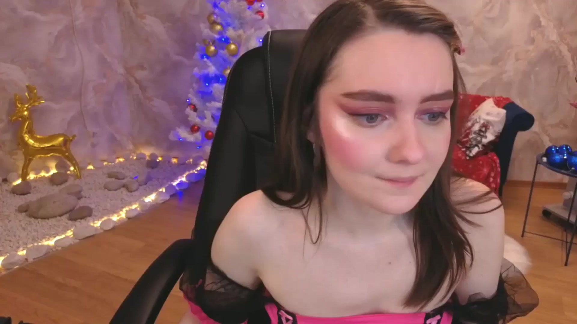 Gallery image thumbnail from Milim_Nava's myfreecams stream on, 12/27/2025, 19:52 image 9 of 20
