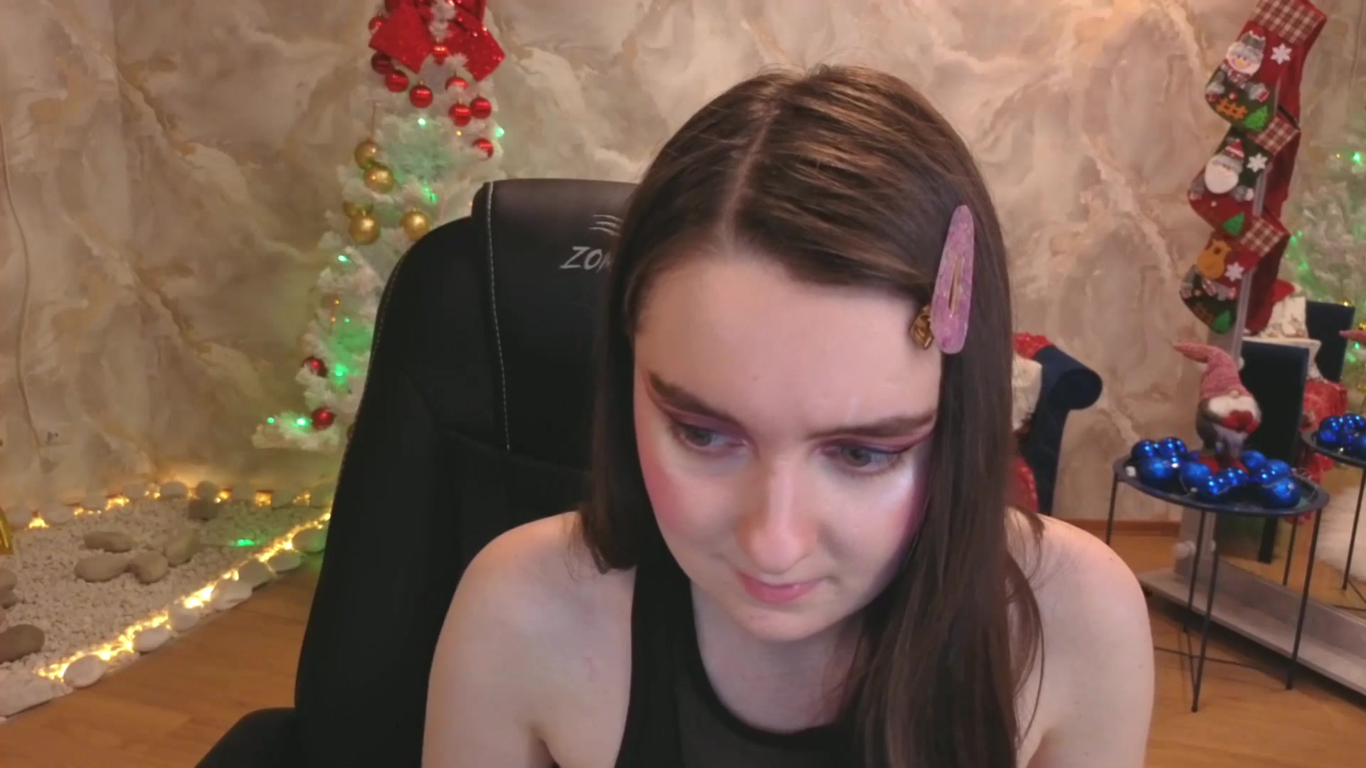 Gallery image thumbnail from Milim_Nava's myfreecams stream on, 12/28/2025, 24:02 image 14 of 20