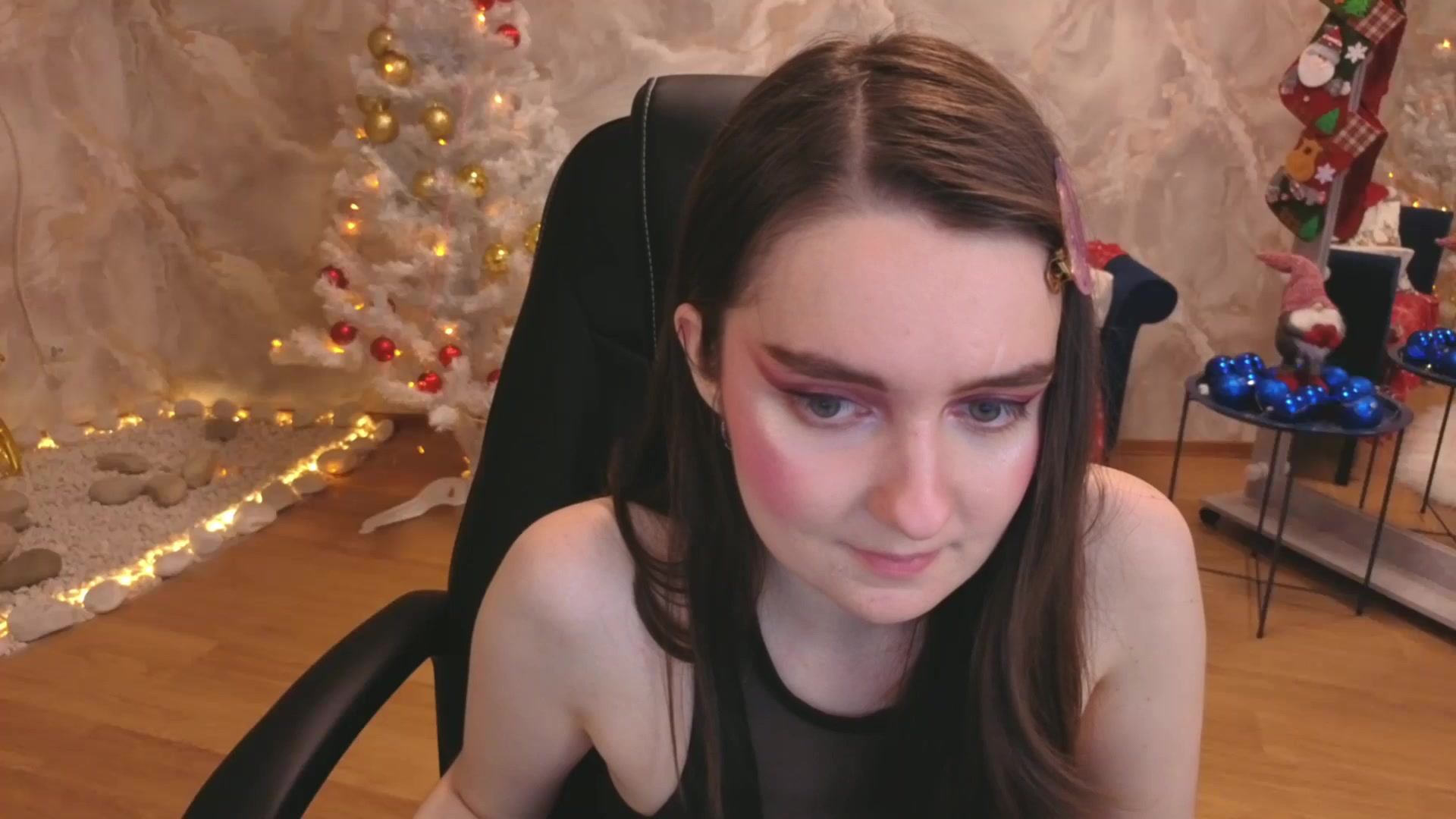 Gallery image thumbnail from Milim_Nava's myfreecams stream on, 12/28/2025, 24:02 image 13 of 20