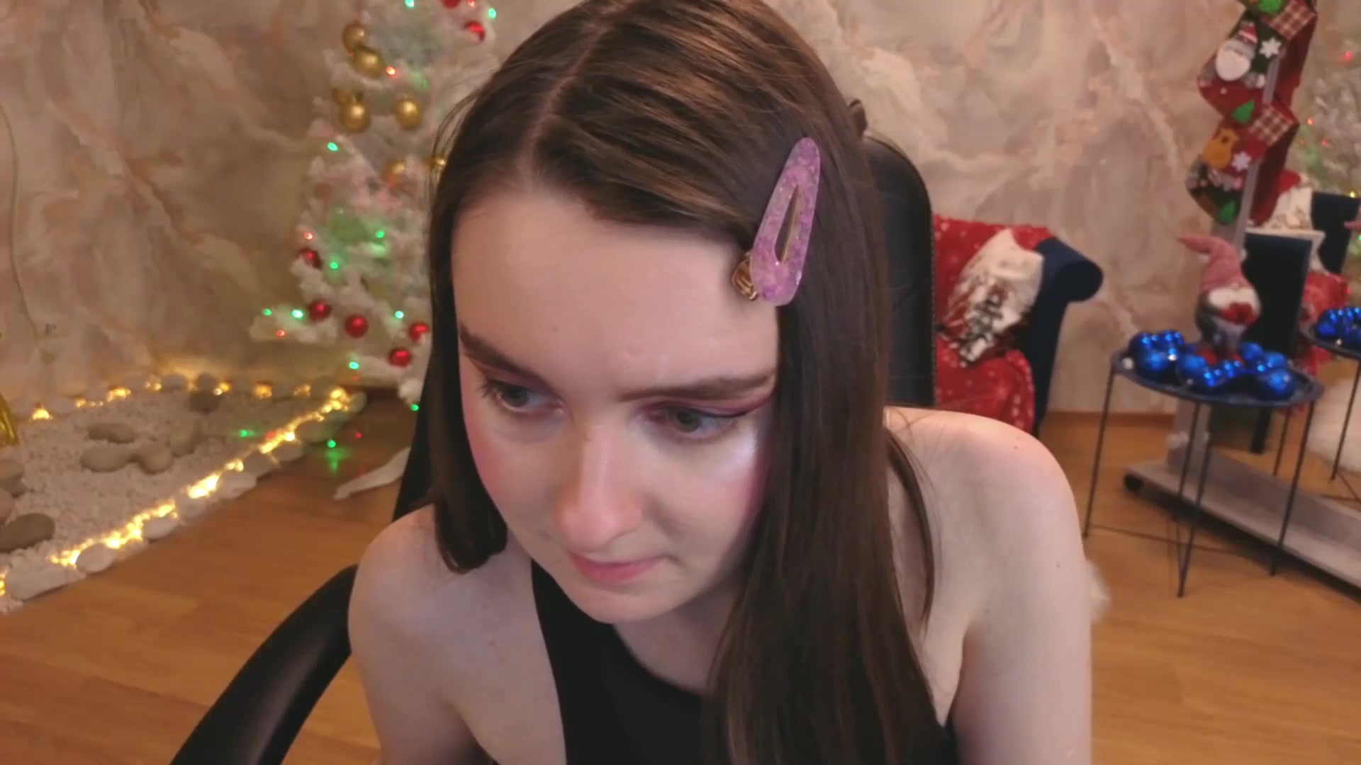 Gallery image thumbnail from Milim_Nava's myfreecams stream on, 12/28/2025, 24:02 image 12 of 20