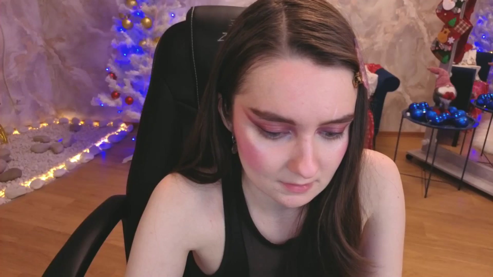 Gallery image thumbnail from Milim_Nava's myfreecams stream on, 12/28/2025, 24:24 image 7 of 20