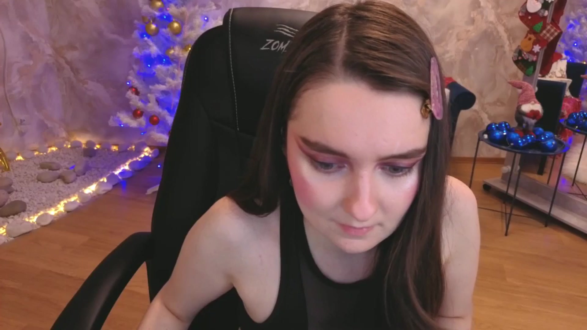 Gallery image thumbnail from Milim_Nava's myfreecams stream on, 12/28/2025, 24:24 image 5 of 20