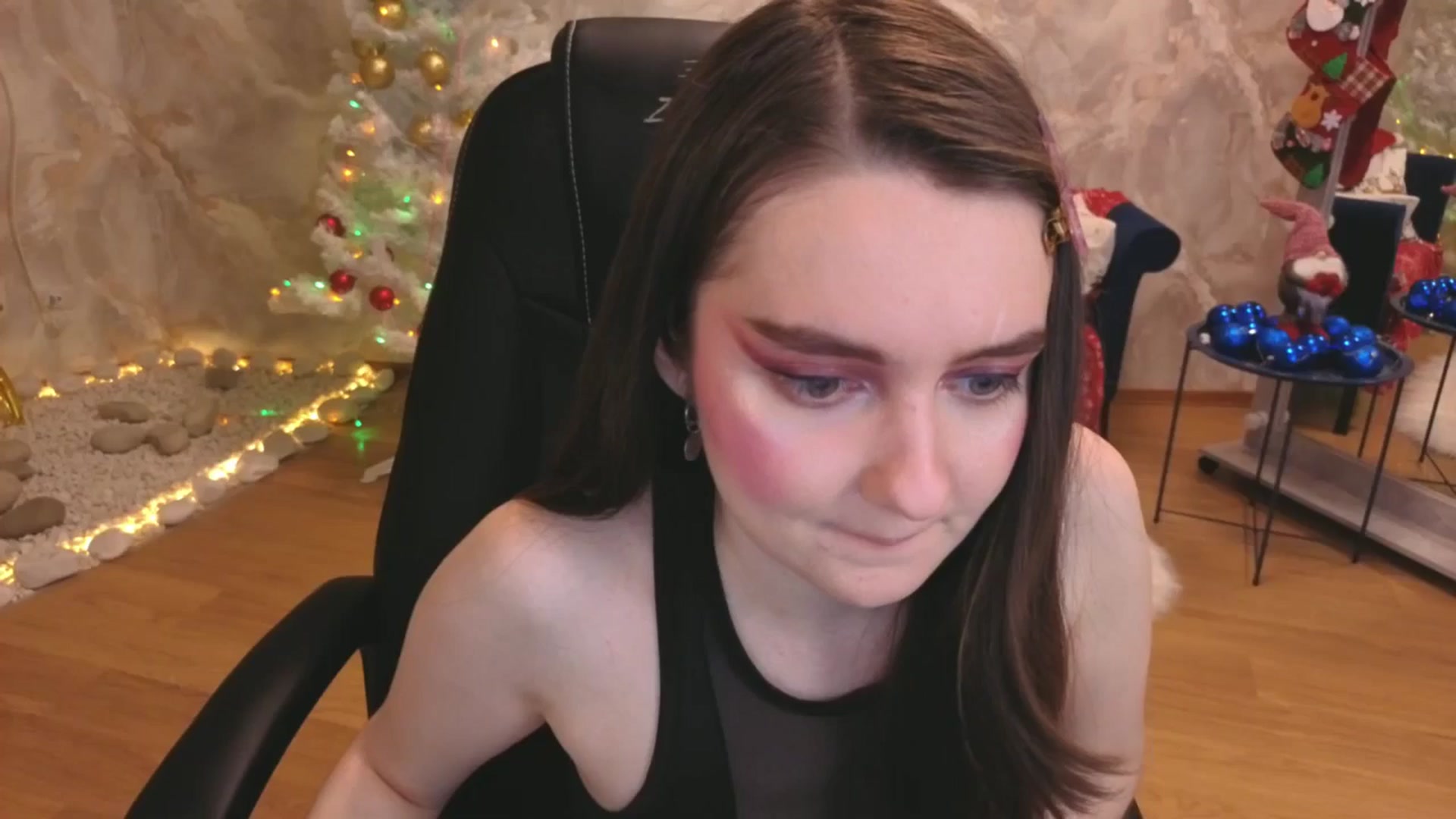 Gallery image thumbnail from Milim_Nava's myfreecams stream on, 12/28/2025, 24:24 image 4 of 20