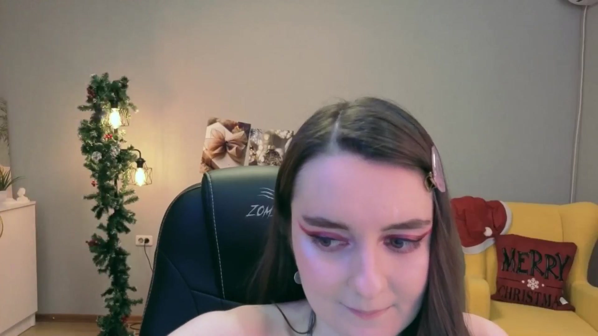 Gallery image thumbnail from Milim_Nava's myfreecams stream on, 12/28/2025, 20:47 image 16 of 20