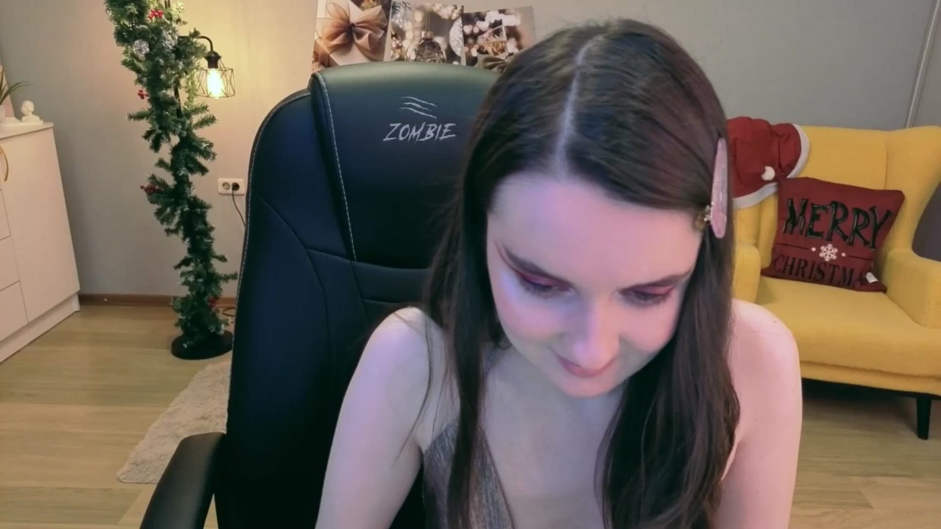Gallery image thumbnail from Milim_Nava's myfreecams stream on, 12/28/2025, 20:47 image 18 of 20