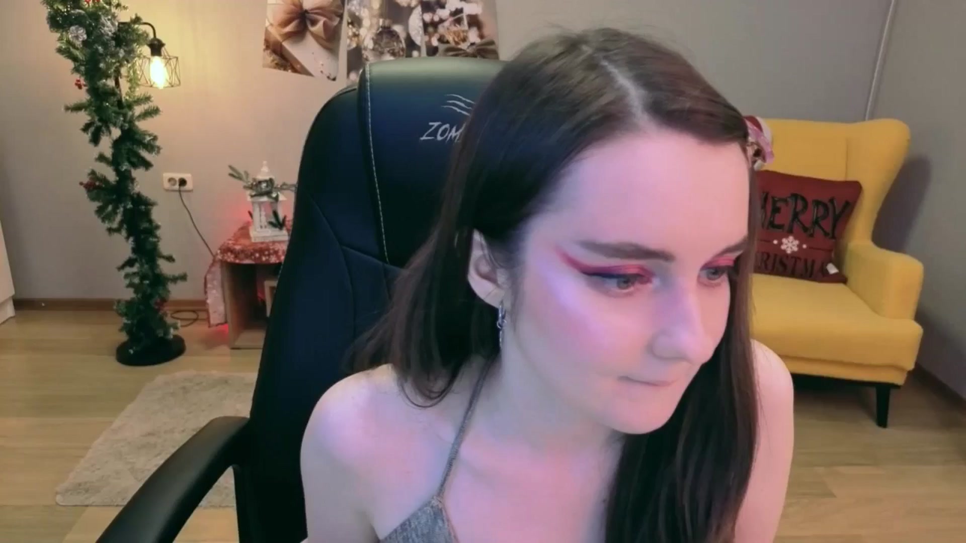 Gallery image thumbnail from Milim_Nava's myfreecams stream on, 12/28/2025, 22:35 image 16 of 20