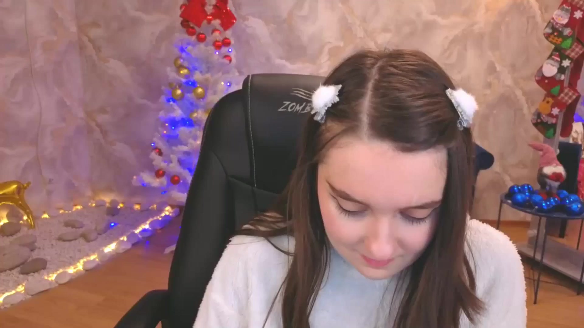 Gallery image thumbnail from Milim_Nava's myfreecams stream on, 12/29/2025, 19:09 image 17 of 20