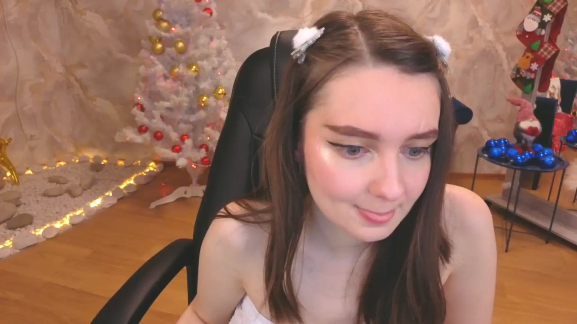 Gallery image thumbnail from Milim_Nava's myfreecams stream on, 12/29/2025, 20:25 image 6 of 20