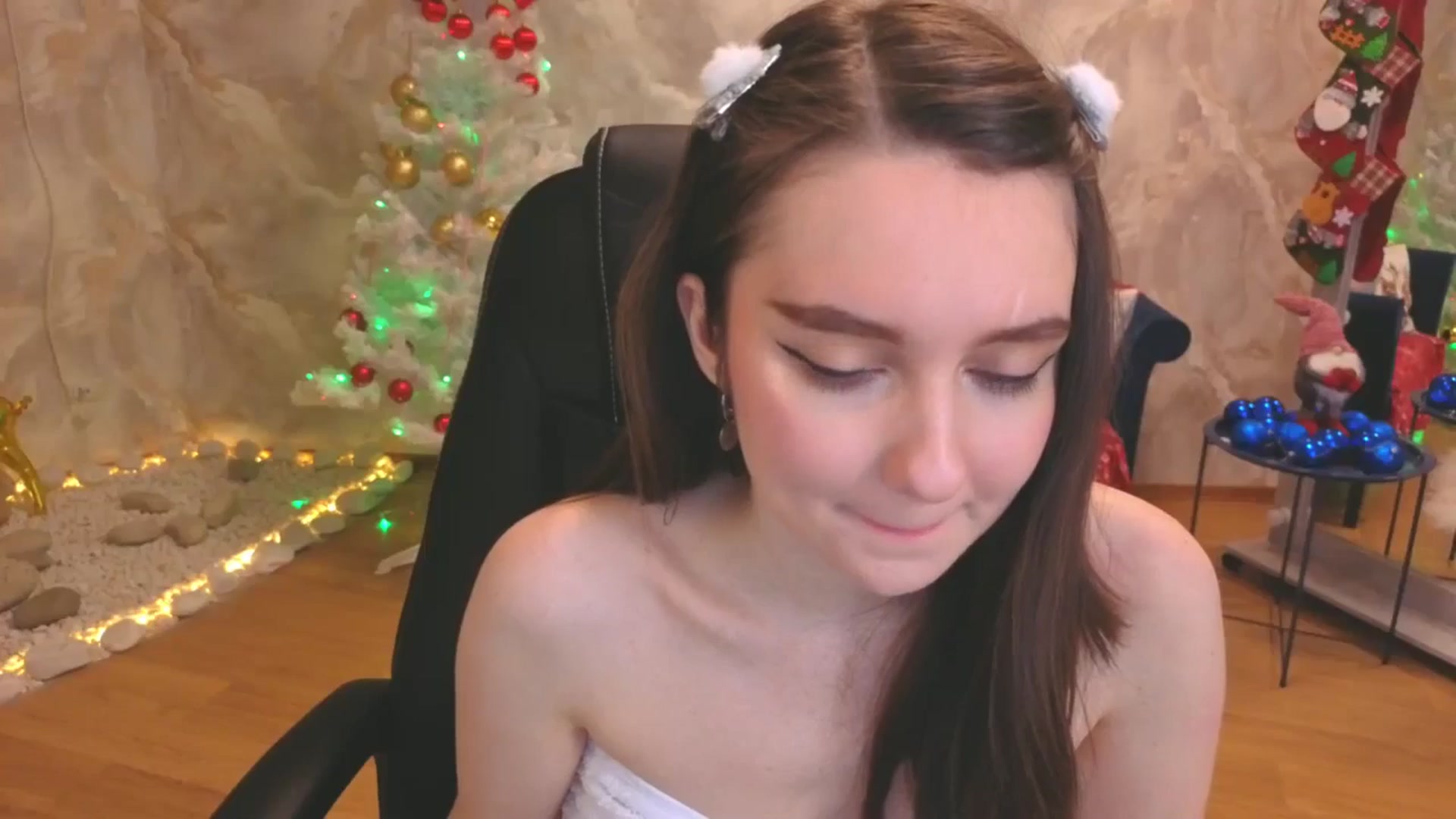 Gallery image thumbnail from Milim_Nava's myfreecams stream on, 12/29/2025, 20:25 image 9 of 20