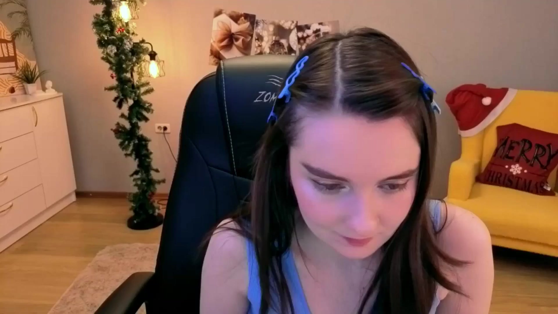 Gallery image thumbnail from Milim_Nava's myfreecams stream on, 12/30/2025, 21:24 image 1 of 20