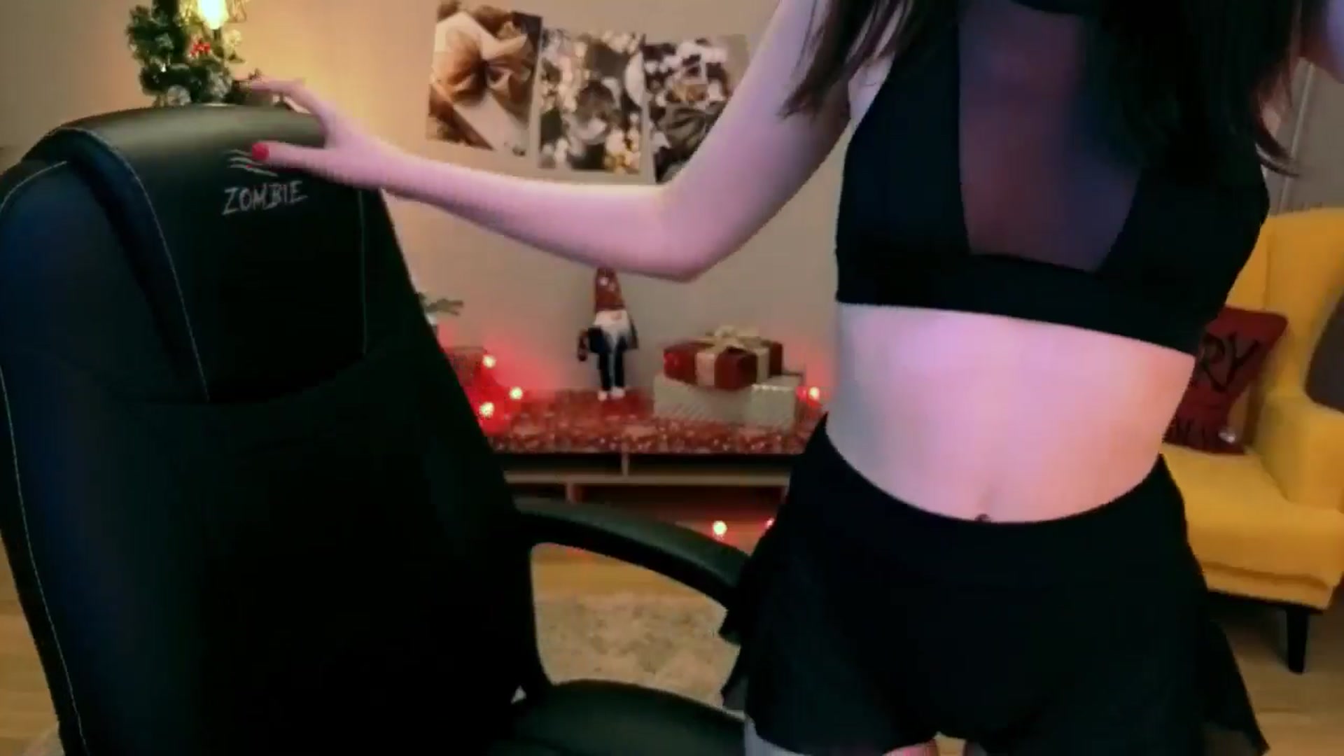 Gallery image thumbnail from Milim_Nava's myfreecams stream on, 12/31/2025, 24:13 image 5 of 20