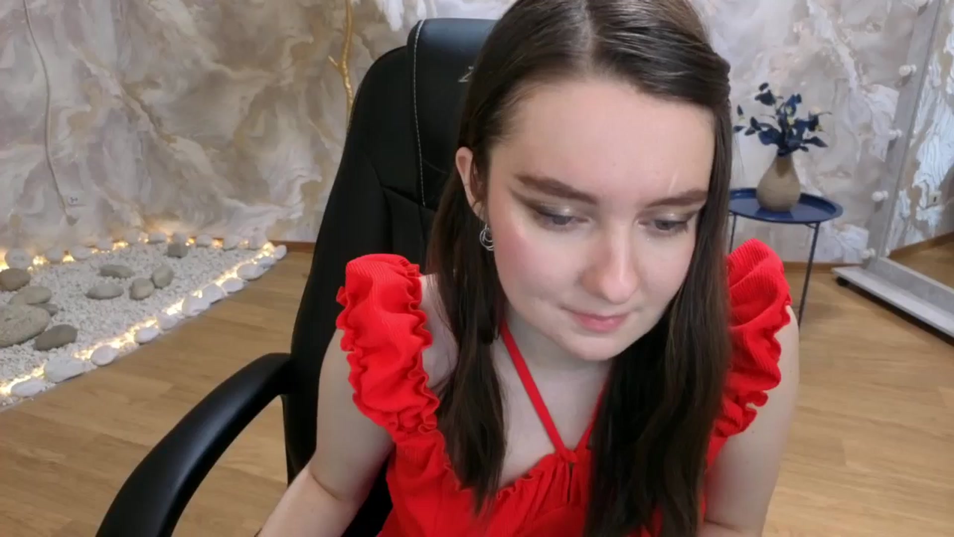 Gallery image thumbnail from Milim_Nava's myfreecams stream on, 01/25/2026, 18:35 image 17 of 20