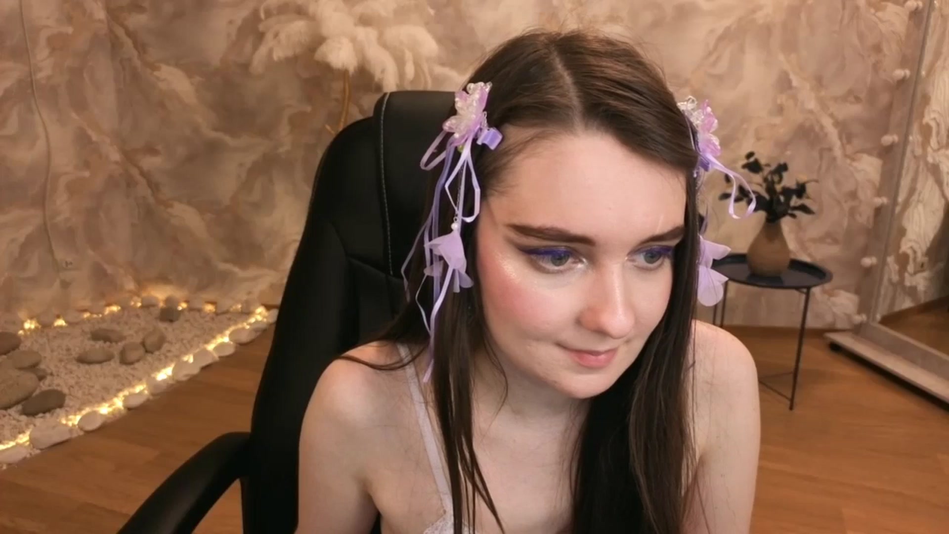 Gallery image thumbnail from Milim_Nava's myfreecams stream on, 02/02/2026, 24:23 image 16 of 20