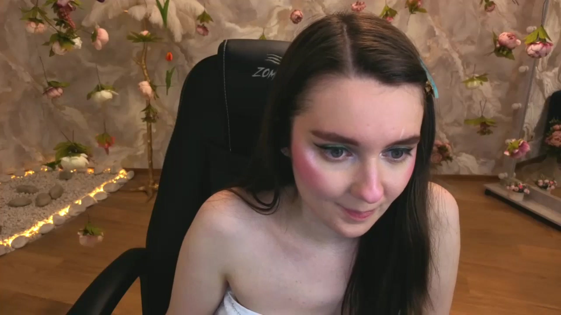 Gallery image thumbnail from Milim_Nava's myfreecams stream on, 03/17/2026, 21:45 image 8 of 20